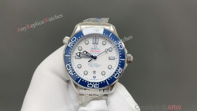 Omega Seamaster 300m 2824 Movement 42mm Blue/Black Bezel SS/Rubber Band Watch